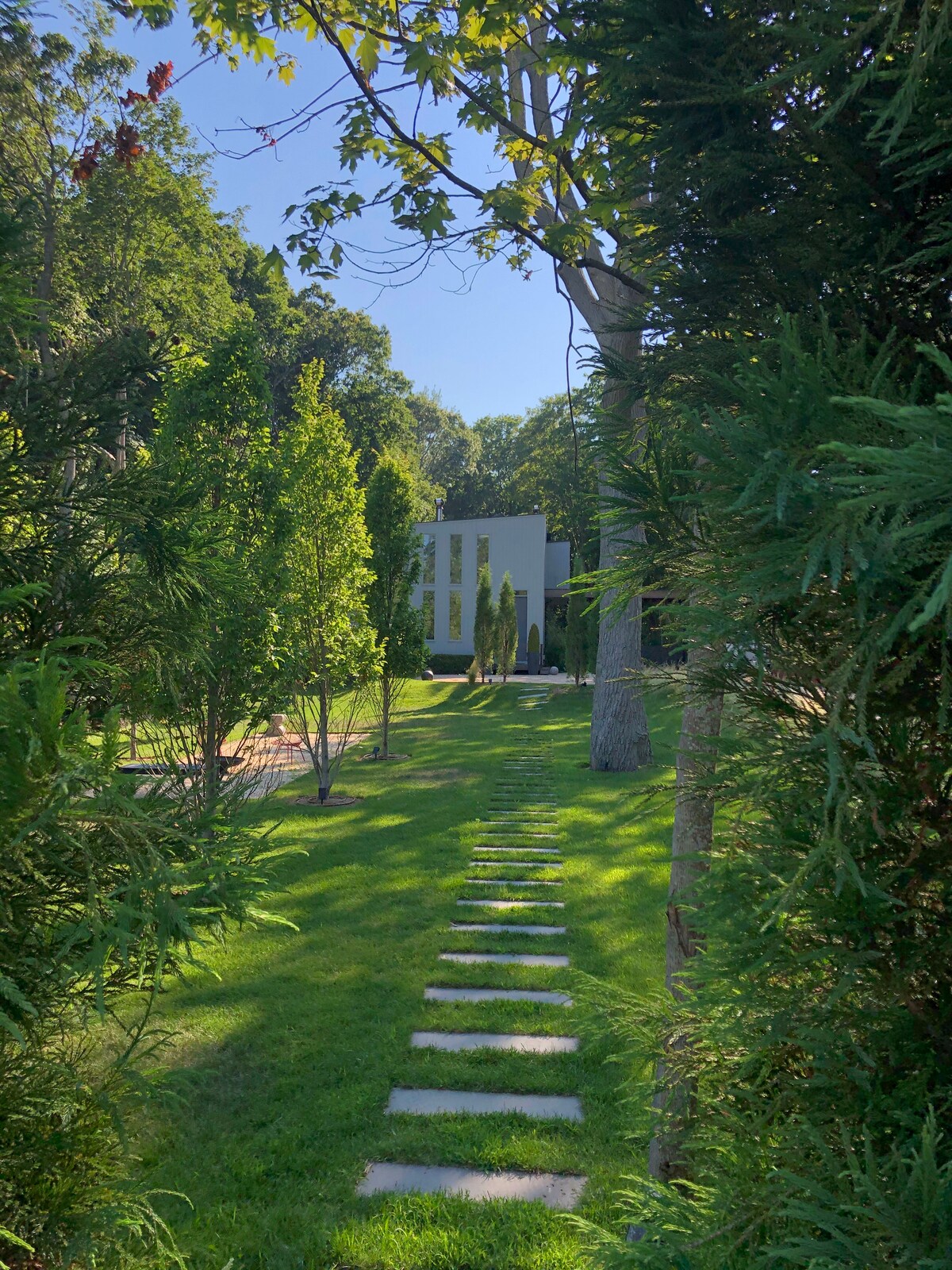 Unwind in Sag Harbor's Largest Private Property Retreat | Journey Rewards™